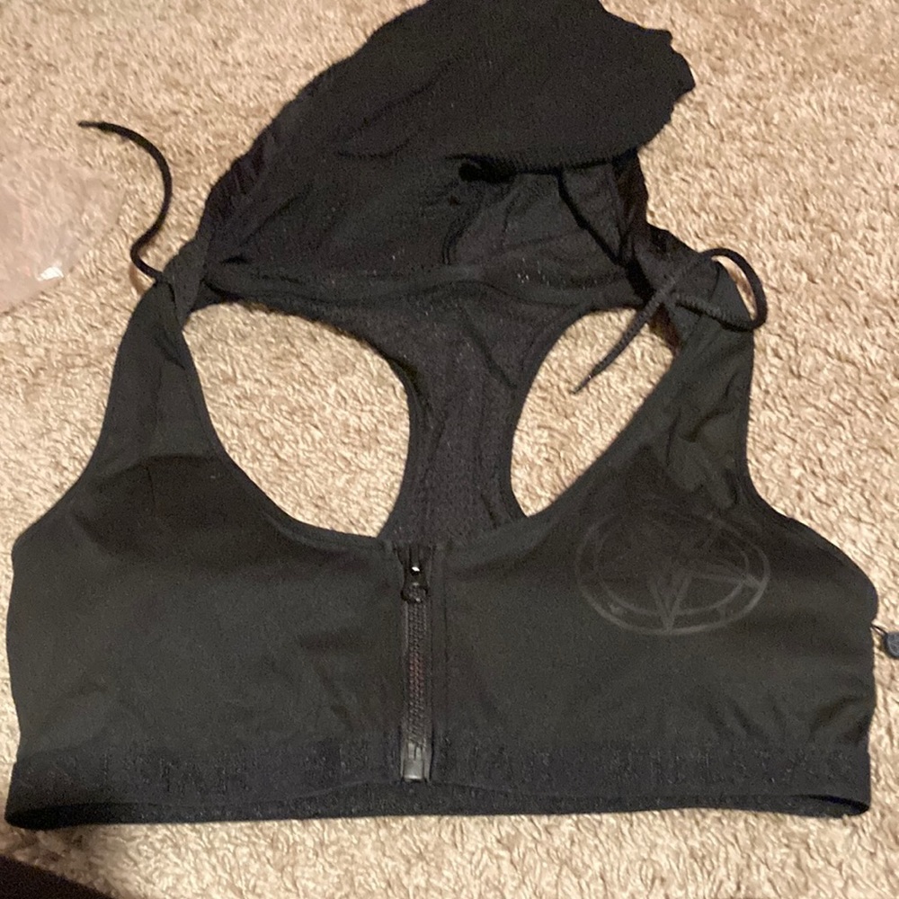Black Terminus Sports Bra